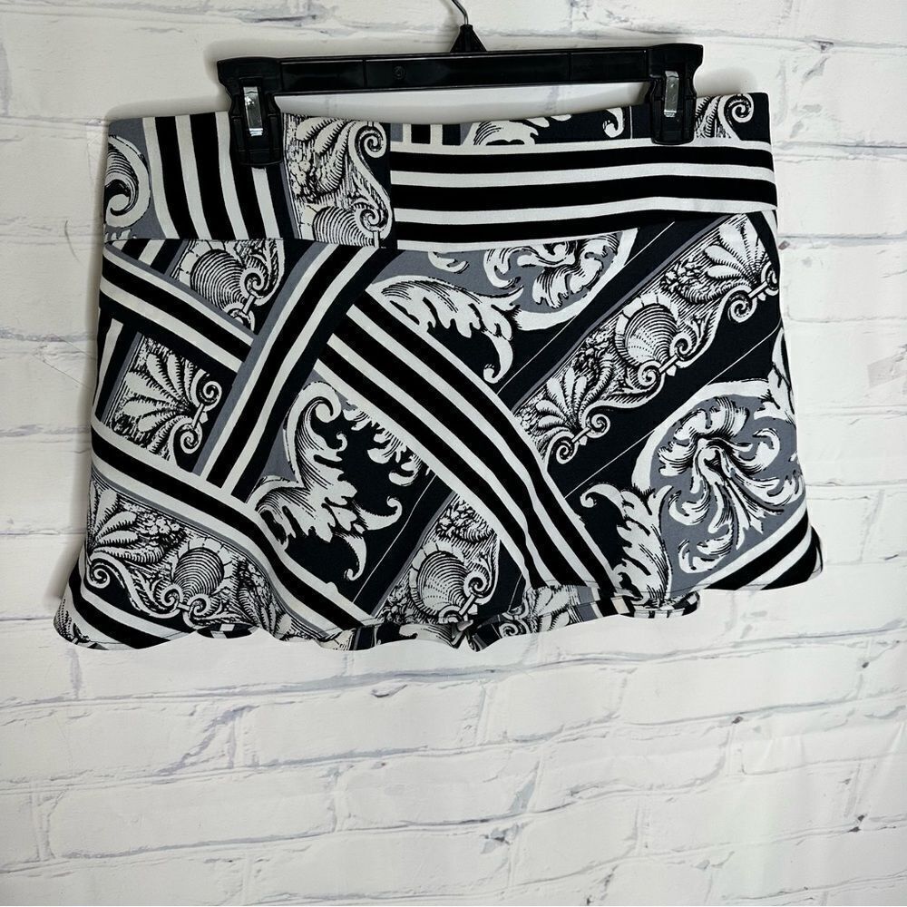 Express size 10 skort - Picture 4 of 6